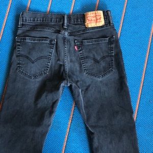 Levi’s 502 black jeans